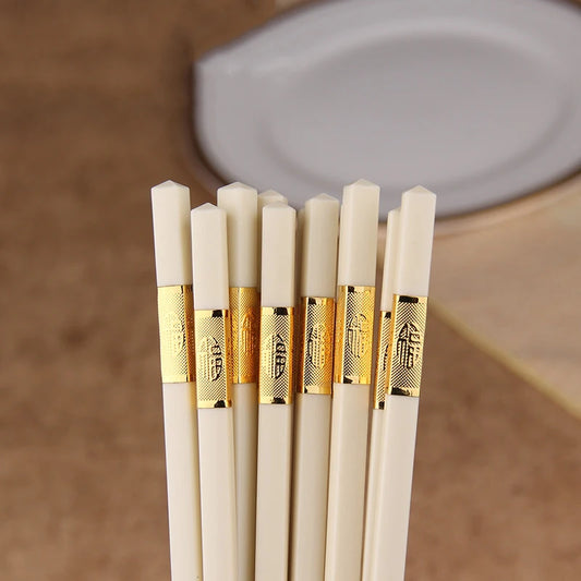 NGUYỄN - 5 or 10 Pairs